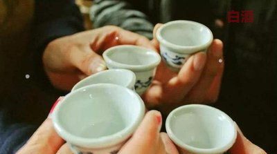 在家吃头孢喝白酒可以吗，会中毒吗？